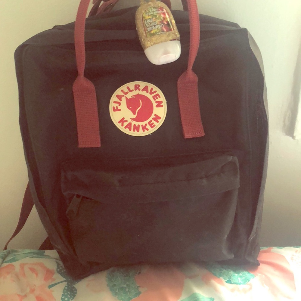 Fjallraven kanken bookbag 💜💜💜